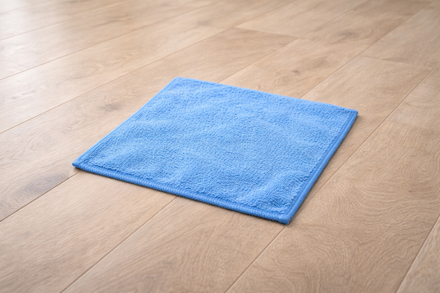 フローリング掃除に使うマイクロファイバークロス